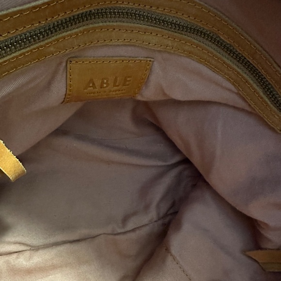 ABLE XL COGNAC COLORED Shoulder Bag w/Matching Wallet - Picture 5 of 9